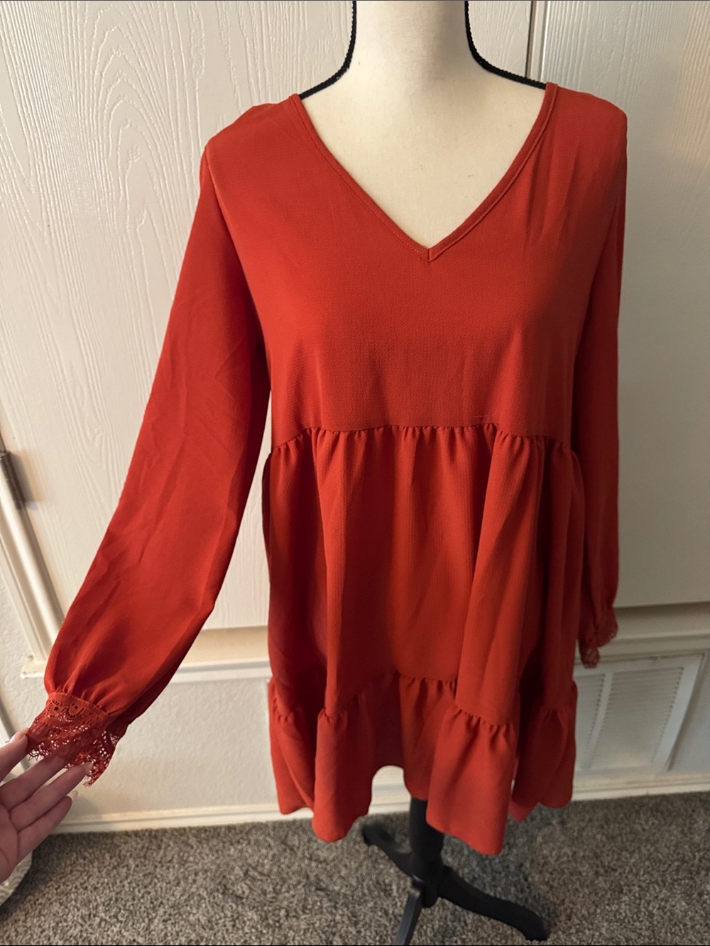 Women's Rust V-Neck Tiered Blouse